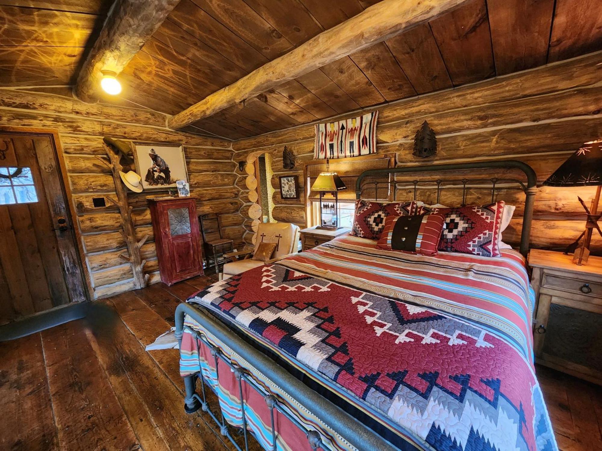 Canyon Of The Ancients Guest Ranch 2*